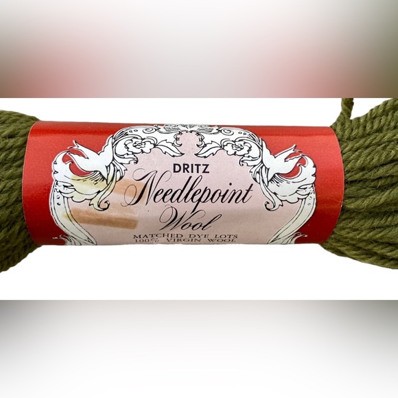 Moss Green VTG NOS Scovill Dritz Luxury 100% Virgin Wool Needlepoint 40 yds - Picture 2 of 4